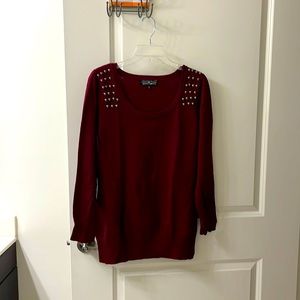 Almost Famous Women’s Sweater Size L